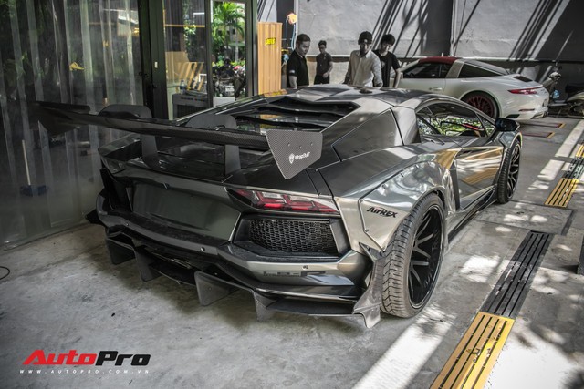Lamborghini Aventador lên đời với bộ bodykit phiên bản giới hạn giá 3 tỷ từ Liberty Walk - Ảnh 2.