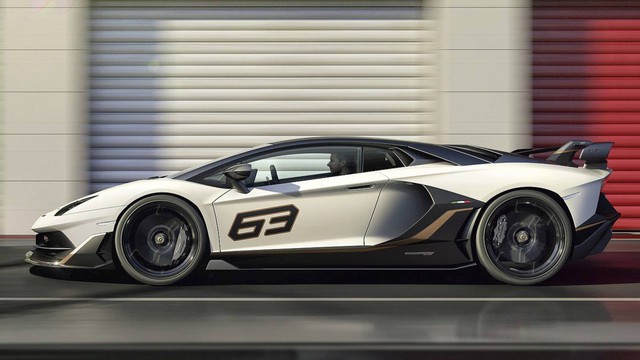 15 phút khám phá chi tiết Lamborghini Aventador SVJ 63 mới trình làng