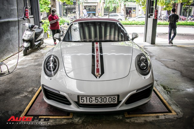 Porsche 911 Targa 4S độc đáo của đại gia Sài Gòn sở hữu cả Ferrari 488 GTB và Rolls-Royce Ghost - Ảnh 2.
