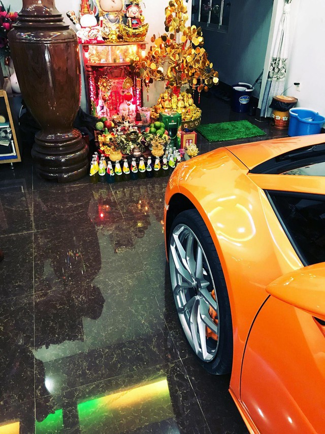 Lột sạch đồ độ độc nhất Việt Nam, Lamborghini Huracan về tay đại gia buôn Suzuki “Xì po” tại Bình Dương - Ảnh 5.