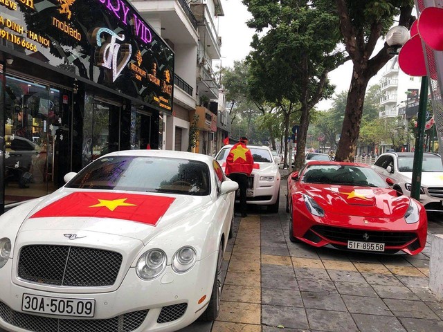 Nhiều siêu xe độ hàng độc tại Sài Gòn chuẩn bị đi bão cổ vũ đội tuyển Việt Nam - Ảnh 11.