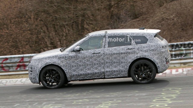Range Rover Evoque 2019 cận kề ngày ra mắt: Thiết kế gần giống Velar thu nhỏ - Ảnh 2. Range Rover Evoque 2019 cận kề ngày ra mắt: Thiết kế gần giống Velar thu nhỏ - Ảnh 2.