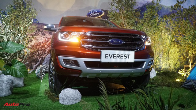 Chi tiết Ford Everest 2018 giá gần 1,4 tỷ đồng vừa ra mắt tại Việt Nam