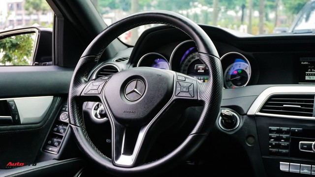 Mercedes-Benz C200 Edition C có gì để trở thành một mẫu xe cũ đáng mua? - Ảnh 9.