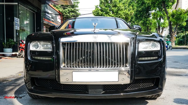 Chi tiết Rolls-Royce Ghost bán lại với giá gần 11 tỷ đồng tại Hà Nội - Ảnh 1.