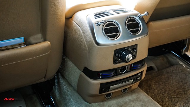 Chi tiết Rolls-Royce Ghost bán lại với giá gần 11 tỷ đồng tại Hà Nội - Ảnh 18.