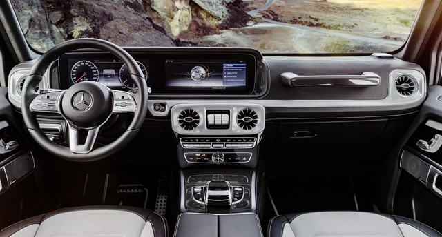 Mercedes-Benz G-Class 2019: thiết kế hiền, nội thất sang nhưng có khả năng off-road đáng nể - Ảnh 2.