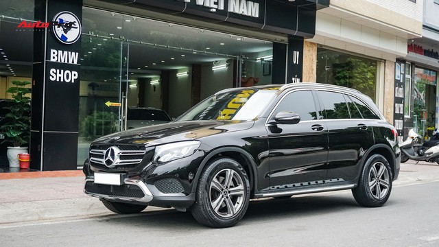 Mới ra mắt không lâu, Mercedes-Benz GLC 200 đã có mặt trên thị trường xe cũ - Ảnh 1.