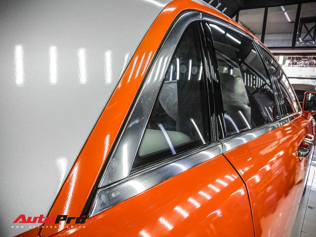 Rolls-Royce Ghost màu cam đầu tiên Việt Nam của đại gia Sài Gòn - Ảnh 10.