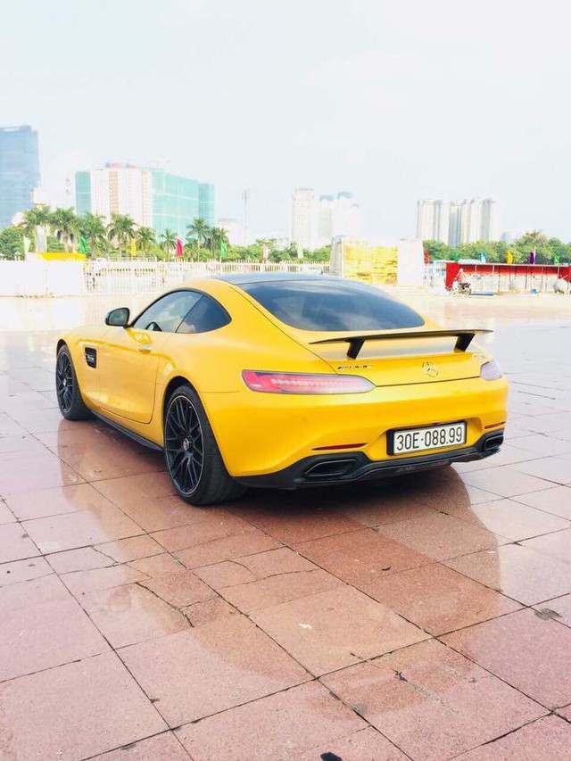 Nữ đại gia Hải Phòng bán Mercedes-Benz AMG GT-S Edition 1 màu vàng độc nhất Việt Nam sau 5.000 km - Ảnh 7.