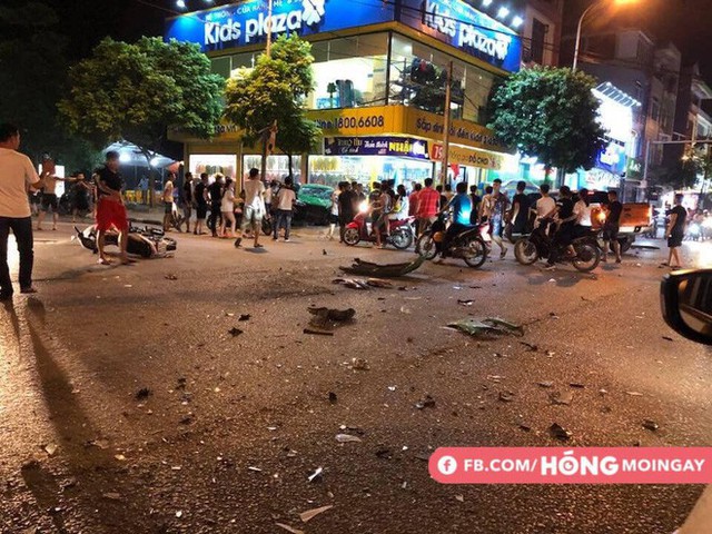 Clip về vụ tai nạn kinh hoàng, gây xôn xao tối hôm qua ở Bắc Ninh - Ảnh 2.