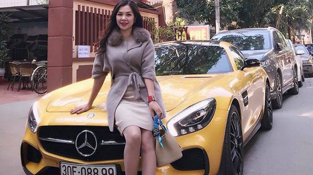 Nữ đại gia Hải Phòng bán Mercedes-Benz AMG GT-S Edition 1 màu vàng độc nhất Việt Nam sau 5.000 km