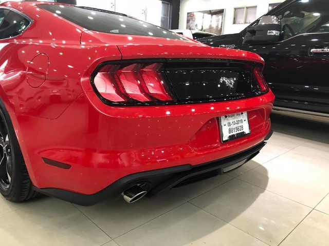 Ford Mustang 2018 thứ 4 cập bến Việt Nam - Ảnh 10.
