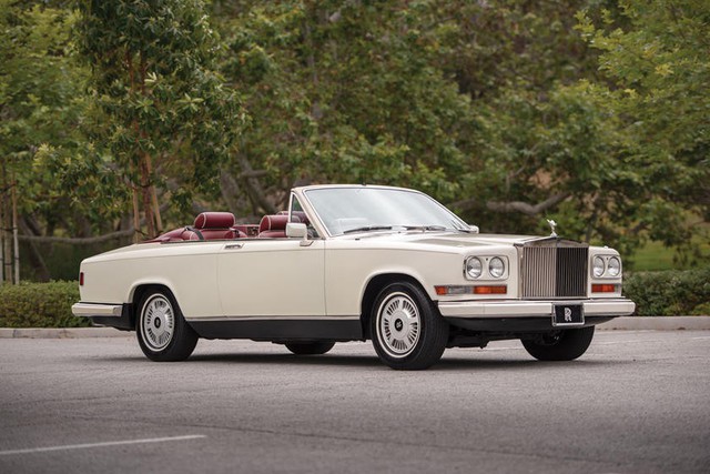 Đại gia rao bán cùng lúc 11 xe Rolls-Royce, Bentley, giá rẻ nhất từ 80.000 USD - Ảnh 4.