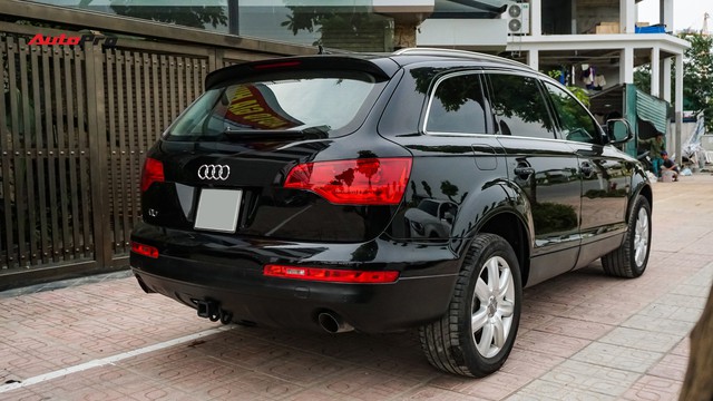 Qua thời đỉnh cao, Audi Q7 10 năm tuổi có giá dưới 700 triệu đồng - Ảnh 5. Qua thời đỉnh cao, Audi Q7 10 năm tuổi có giá dưới 700 triệu đồng - Ảnh 5.