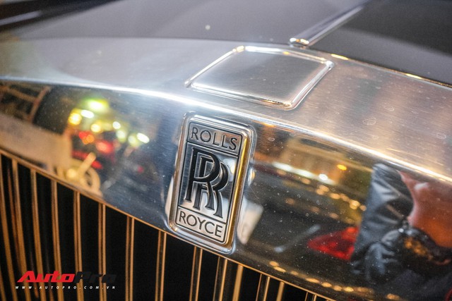 Rolls-Royce Phantom Rồng biển ngũ quý 3 cực độc của đại gia Sài Gòn - Ảnh 2.