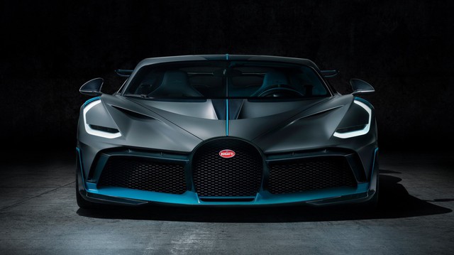 Bugatti đang phát triển thêm 3 phiên bản Chiron mới, có cả bản mui trần