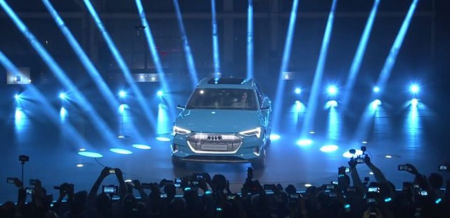 Audi E-Tron ra mắt toàn cầu tại San Francisco, khởi động giai đoạn cạnh tranh đầy khốc liệt mới - Ảnh 1.