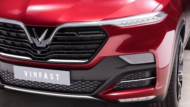 VinFast và hình ảnh cờ Việt Nam đầy tự hào trong danh sách Paris Motor Show 2018