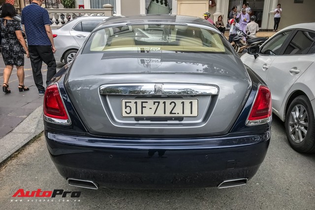 Rolls-Royce Wraith của thiếu gia Phan Thành tái xuất trên phố Sài Gòn sau thời gian dài vắng bóng - Ảnh 12.