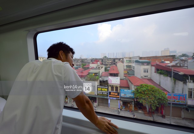 Ảnh: Trải nghiệm bên trong đoàn tàu đường sắt trên cao Cát Linh - Hà Đông ngày chính thức chạy thử - Ảnh 18.