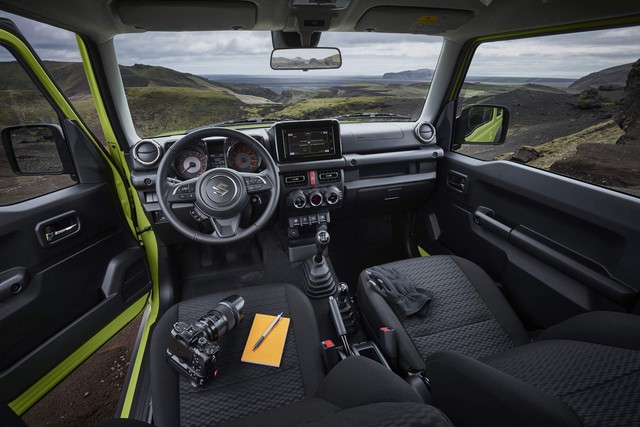Chốt giá Suzuki Jimny - Tiểu G-Class đang gây sốt toàn cầu - Ảnh 2.