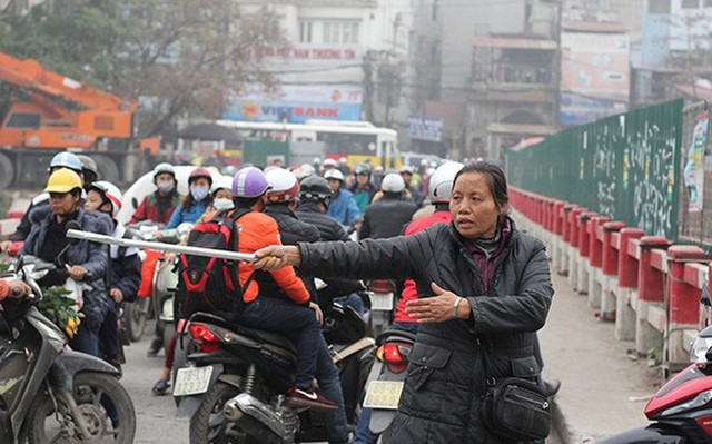 Những người khùng, làm hành động không giống ai và ý nghĩa thực sự đằng sau mỗi câu chuyện - Ảnh 5.