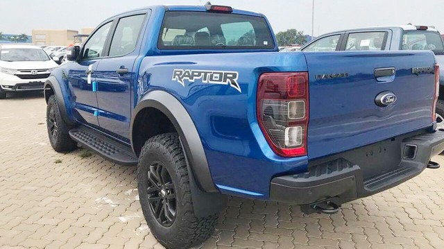 Cởi trói xe nhập, loạt hàng hot Xpander, Wigo, Ranger Raptor đổ dồn về Việt Nam