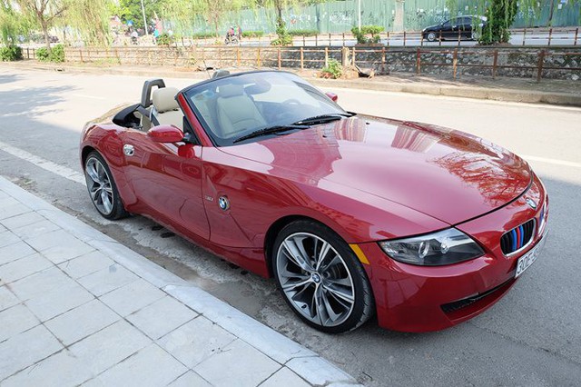 Sau 10 năm sử dụng, BMW Z4 được bán lại với giá hơn 700 triệu đồng - Ảnh 4.