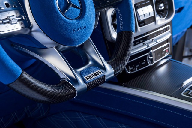 Nội thất Mercedes-AMG G63 siêu nổi: Chỉ toàn màu xanh trời - Ảnh 4.