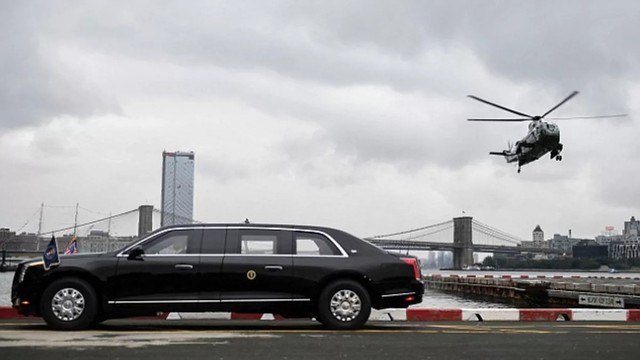 Limousine The Beast hoàn toàn mới của tổng thống Donald Trump lần đầu lộ diện - Ảnh 4.