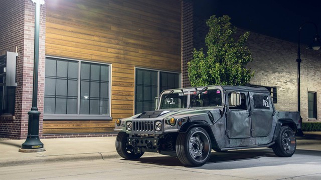 Mil-Spec Hummer H1 Track Titan: Quái vật 900 mã lực trên đường đua - Ảnh 1. Mil-Spec Hummer H1 Track Titan: Quái vật 900 mã lực trên đường đua - Ảnh 1.