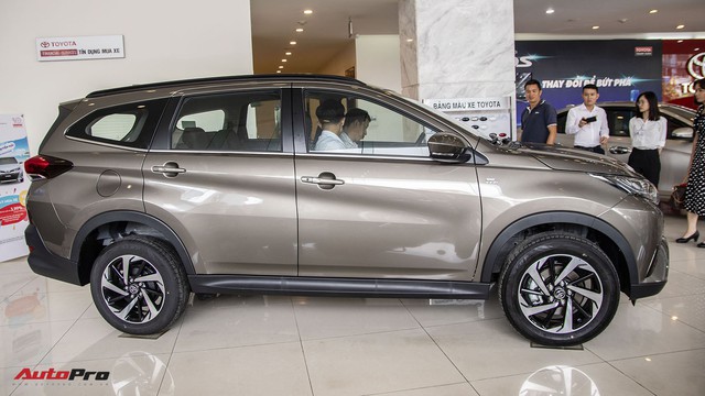 Đánh giá nhanh Toyota Rush: Vừa đủ để gây áp lực lên Xpander - Ảnh 3. Đánh giá nhanh Toyota Rush: Vừa đủ để gây áp lực lên Xpander - Ảnh 3.