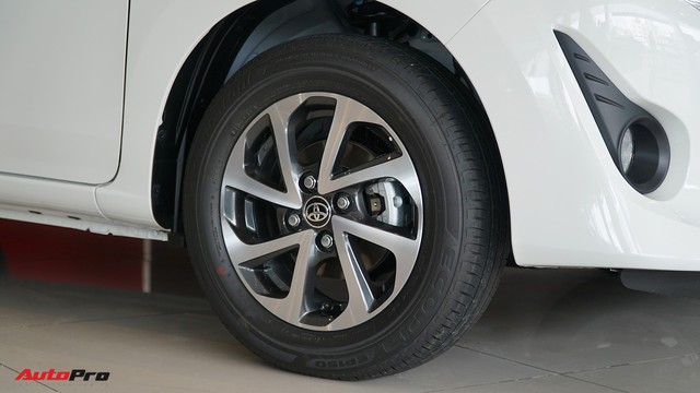 Đánh giá nhanh Toyota Wigo: Thua trang bị, thắng thương hiệu - Ảnh 5.