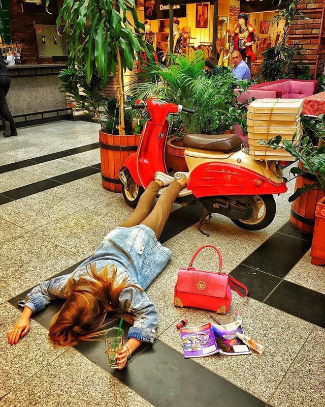Ngã sấp mặt cùng siêu xe: Hot trend mới của hội con nhà giàu thế giới - Ảnh 9. Ngã sấp mặt cùng siêu xe: Hot trend mới của hội con nhà giàu thế giới - Ảnh 9.