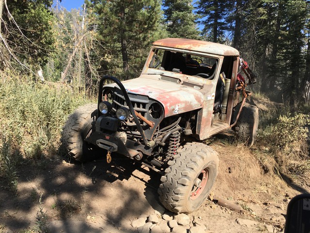 Thót tim xem off-road qua cung đường nguy hiểm bậc nhất thế giới đã lấy đi mạng sống của nhiều tay đua - Ảnh 3. Thót tim xem off-road qua cung đường nguy hiểm bậc nhất thế giới đã lấy đi mạng sống của nhiều tay đua - Ảnh 3.