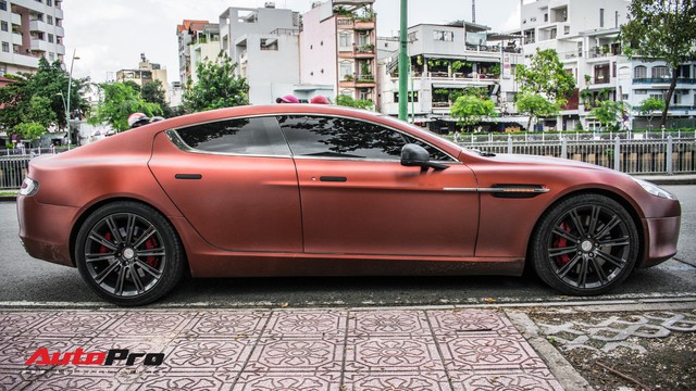 Hàng hiếm Aston Martin Rapide đổi màu tại Sài Gòn - Ảnh 3.