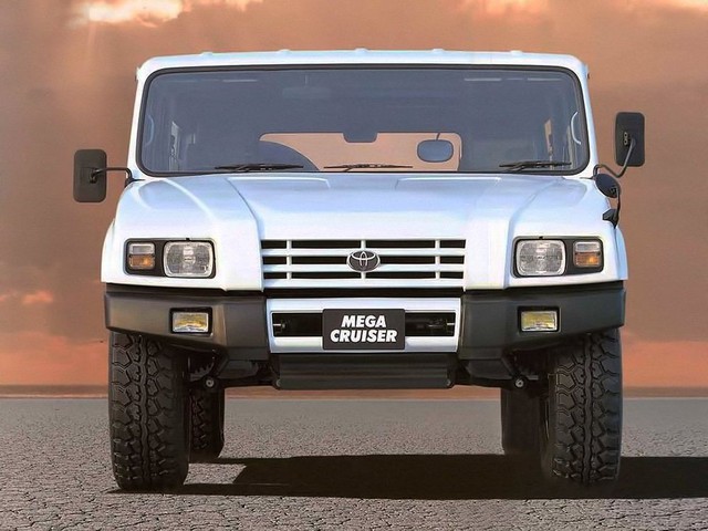 Mega Cruiser - Xe dẫn động 4 bánh lớn nhất của Toyota tương tự Hummer H1 ít ai biết - Ảnh 3.