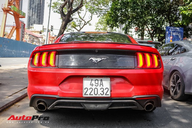 Ford Mustang 2018 đầu tiên ra biển số, về tay đại gia Lâm Đồng - Ảnh 9.