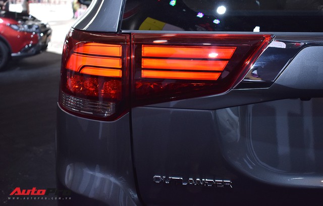 Chi tiết Mitsubishi Outlander lắp ráp trong nước giá từ 808 triệu đồng - Ảnh 12.