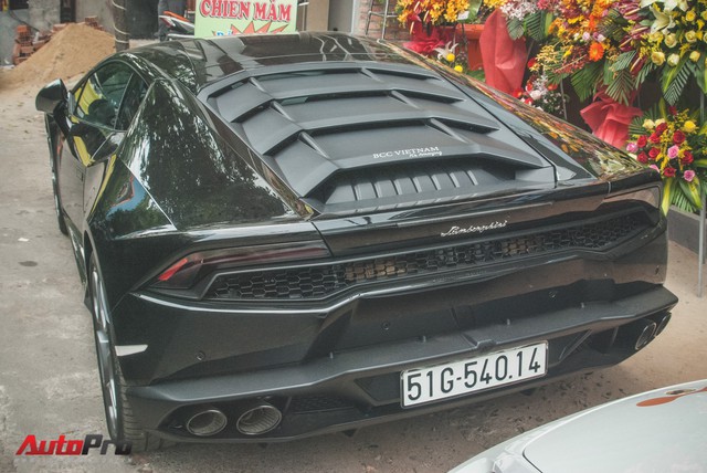 Lamborghini Huracan đen độc nhất Việt Nam về tay đại gia Bitcoin - Ảnh 3.