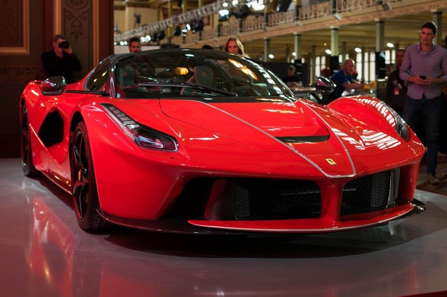 Siêu xe chạy hoàn toàn bằng điện của Ferrari thách thức mọi đối thủ - Ảnh 1.