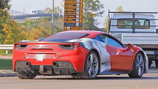 Thêm nhiều thông tin về siêu xe Ferrari 488 mới được hé lộ - Ảnh 2.