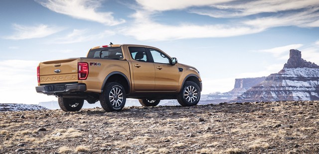 Ford Ranger mới ra mắt với động cơ EcoBoost và hộp số tự động 10 cấp - Ảnh 5.