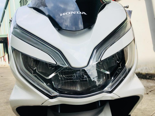 Hé lộ Honda PCX 2018 trước khi lên kệ - Ảnh 4.