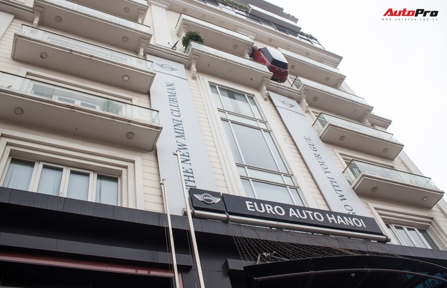 THACO chỉ tiếp quản một showroom BMW của Euro Auto tại Hà Nội? - Ảnh 4. THACO chỉ tiếp quản một showroom BMW của Euro Auto tại Hà Nội? - Ảnh 4.