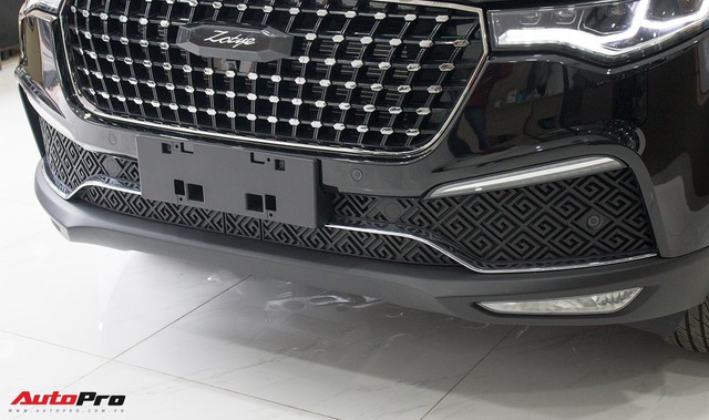 Zotye Z8 2.0 Turbo - SUV 5 chỗ Trung Quốc giá bằng một nửa Honda CR-V 2018 - Ảnh 5. Zotye Z8 2.0 Turbo - SUV 5 chỗ Trung Quốc giá bằng một nửa Honda CR-V 2018 - Ảnh 5.
