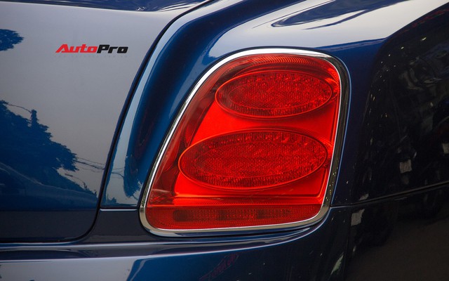 Bentley Continental Flying Spur Speed đi 10 năm bán lại chỉ 2,85 tỷ đồng - Ảnh 12.
