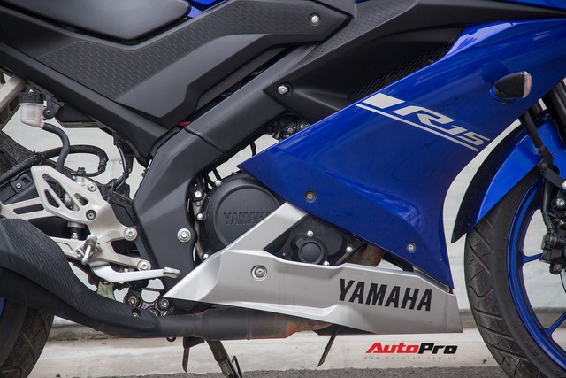 Đấu xe chính hãng, Yamaha R15 nhập khẩu ngoài giảm giá còn 84 triệu đồng - Ảnh 7.
