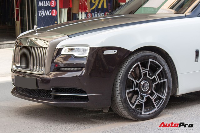 Rolls-Royce Wraith độ mâm bản Black Badge độc nhất Hà Nội - Ảnh 4.